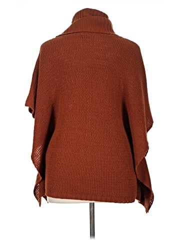 Extra Touch Poncho (view 2)