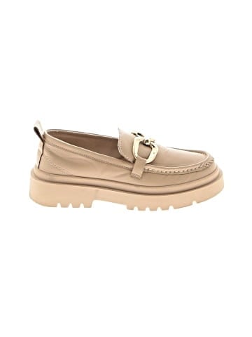 Zara Flats (view 1)