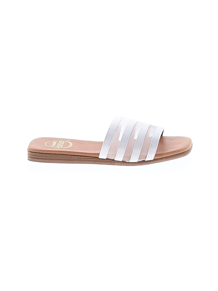 Pre-owned Andre Assous Sandals In White