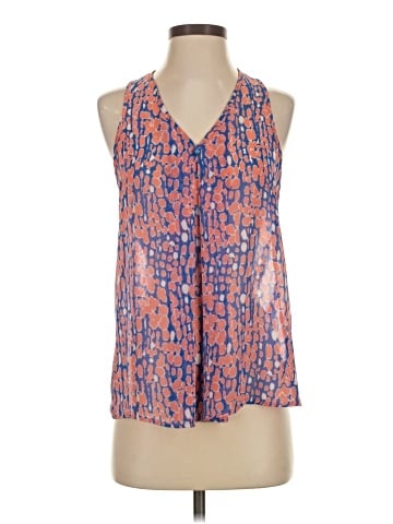 D'Closet Sleeveless Blouse (view 1)