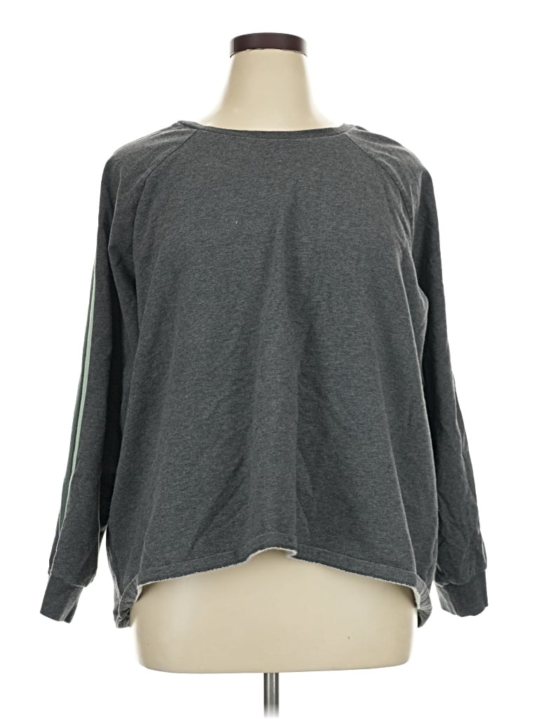 Pre-owned Torrid Sweatshirt In Gray