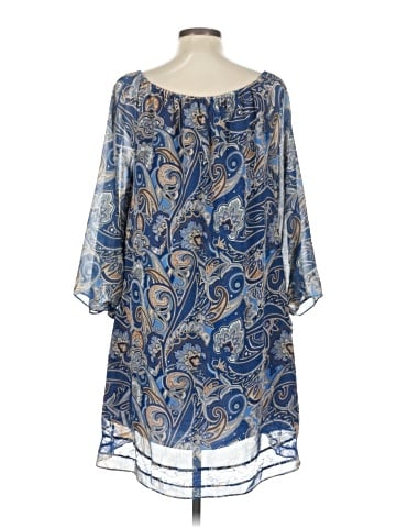 Alice + Olivia Casual Dress (view 2)