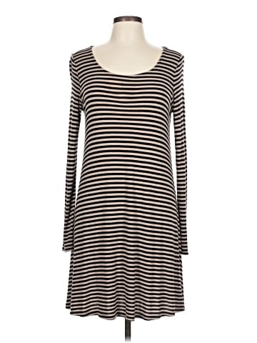 Others Follow Casual Dress (view 1)