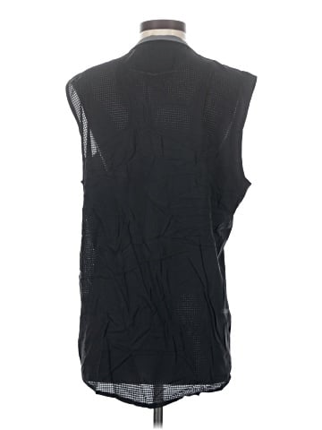 ISAORA Sleeveless T-Shirt (view 2)