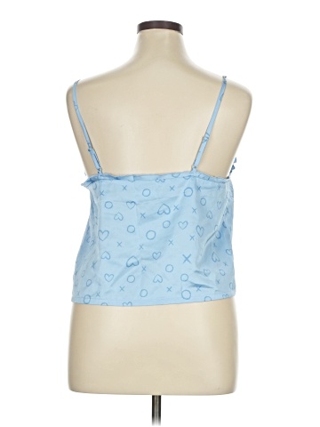 colsie Sleeveless Blouse (view 2)