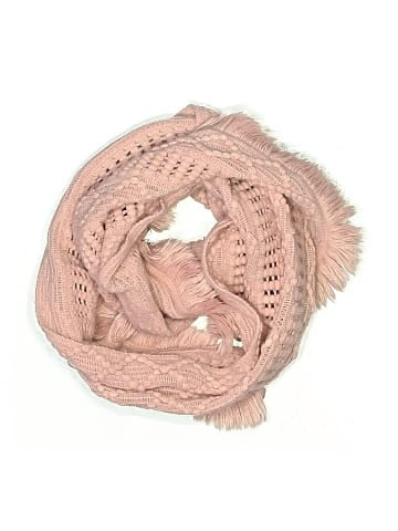 Marcus Adler Scarf (view 1)
