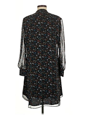 UNTUCKit 3/4 Sleeve Top (view 2)
