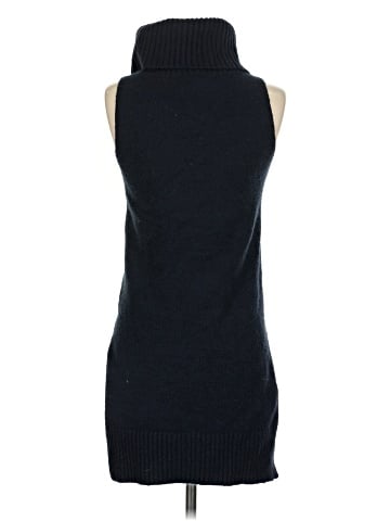 Romeo & Juliet Couture Turtleneck Sweater (view 2)