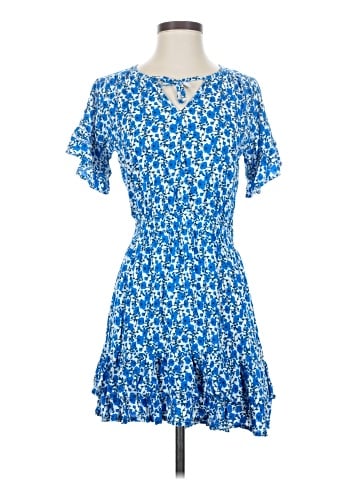 Walker & Wade Casual Dress (view 1)