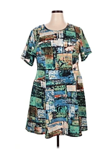 Karen Kane Casual Dress (view 1)