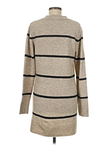 Line & Dot Casual Dress (view 2)