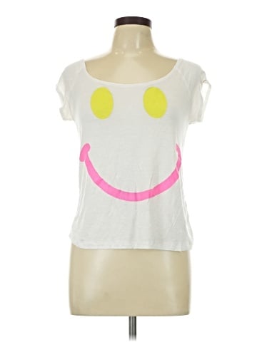 Lipstik Short Sleeve T-Shirt (view 1)