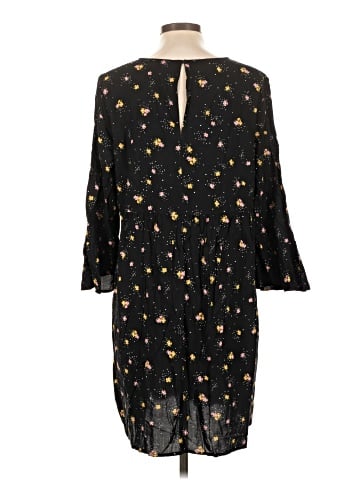 Old Navy Casual Dress (view 2)