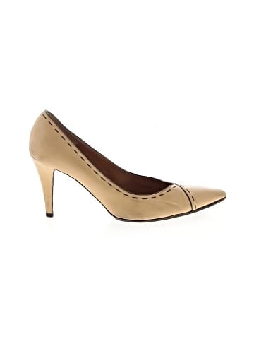 Richard Tyler Heels (view 1)