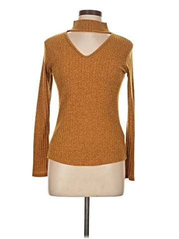 Free Kisses Pullover Sweater (view 1)