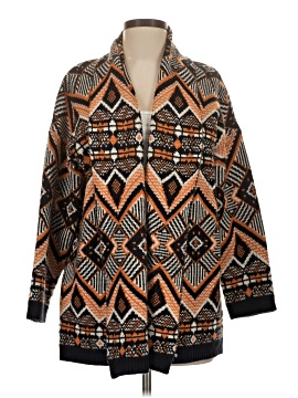 Woven Heart 3/4 Sleeve Button Down Shirt