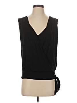 Amour Vert Sleeveless Blouse