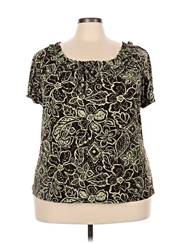 Claudia Richard Short Sleeve T-Shirt (view 1)