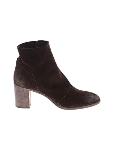 MoDA Ankle Boots (view 1)