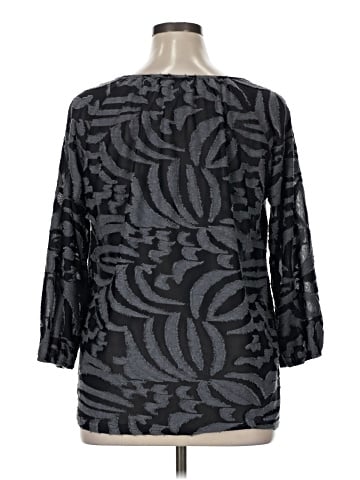 Weekend Suzanne Betro 3/4 Sleeve T-Shirt (view 2)