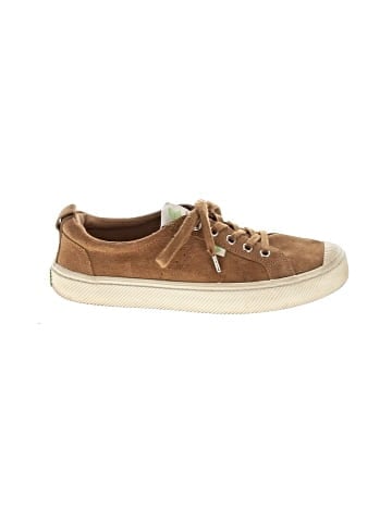Cariuma Sneakers (view 1)