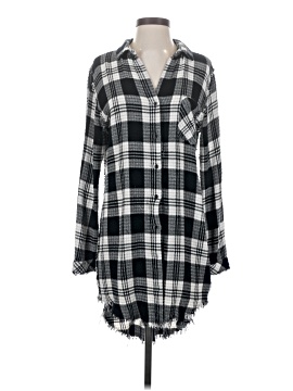 Cloth & Stone Long Sleeve Button Down Shirt