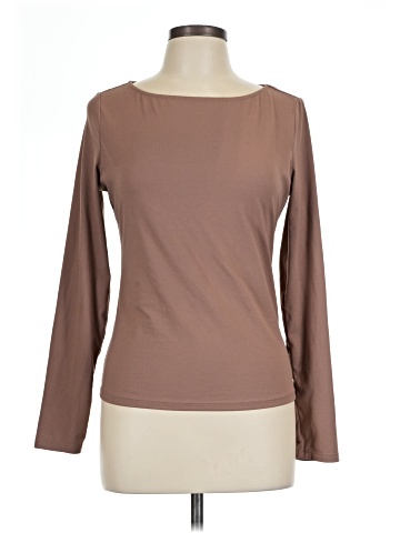 Trendy Queen Long Sleeve T-Shirt (view 1)