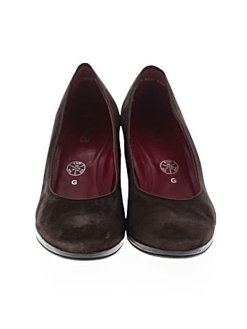Ara Heels (view 2)