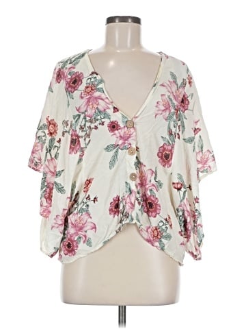 VICI 3/4 Sleeve Blouse (view 1)