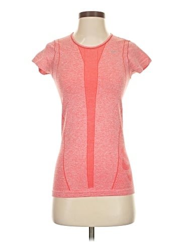 Nike Active T-Shirt (view 1)