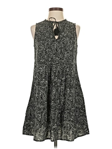 Old Navy Casual Dress (view 1)