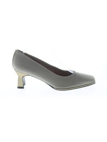 Stuart Weitzman Flats (view 1)