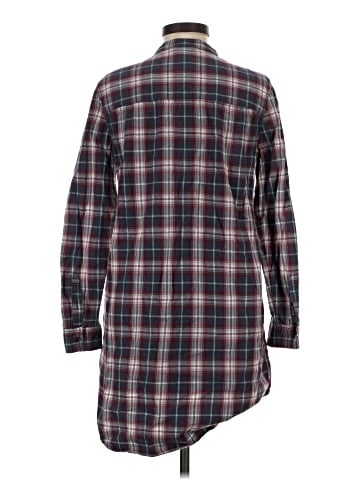 Treasure & Bond Long Sleeve Button-Down Shirt (view 2)