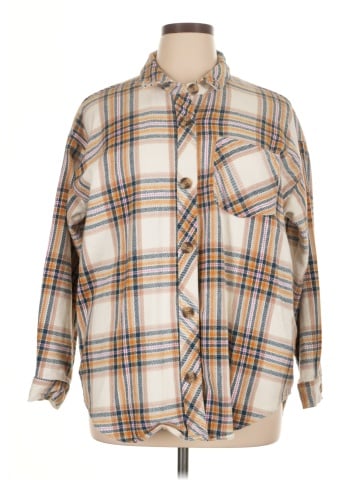 Maurices Long Sleeve Button-Down Shirt (view 1)