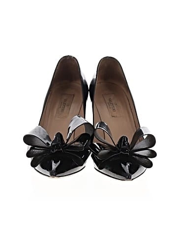 Valentino Garavani Patent Leather Bow Accents Heels (view 2)