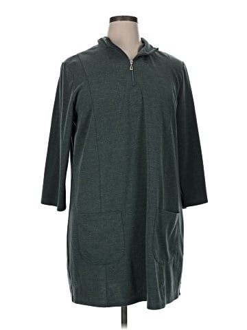 North Style Poncho (view 1)