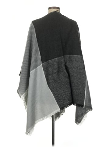 V.Fraas Poncho (view 2)