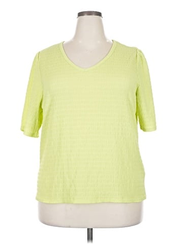 Jaclyn Smith Short Sleeve T-Shirt (view 1)