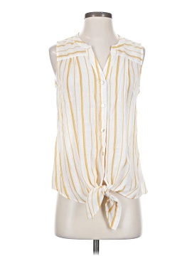 New Directions Sleeveless Button Down Shirt