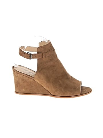 Miss Albright Wedges (view 1)