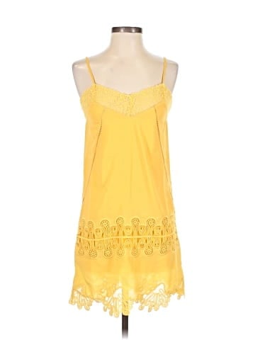 Willow & Clay Casual Dress (view 1)