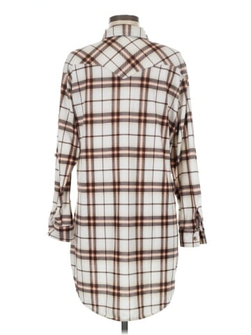 Passport 3/4 Sleeve Blouse (view 2)