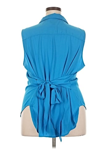 Worthington Sleeveless Button-Down Shirt (view 2)