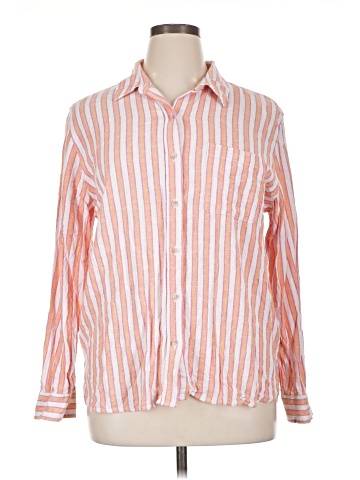 Universal Thread Long Sleeve Button-Down Shirt (view 1)