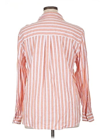 Universal Thread Long Sleeve Button-Down Shirt (view 2)
