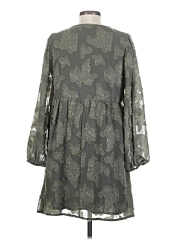Boohoo Casual Dress (view 2)