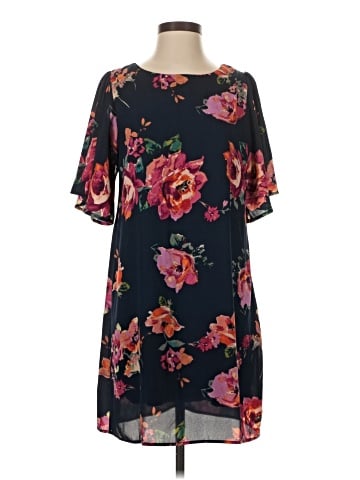Everly Casual Dress (view 1)