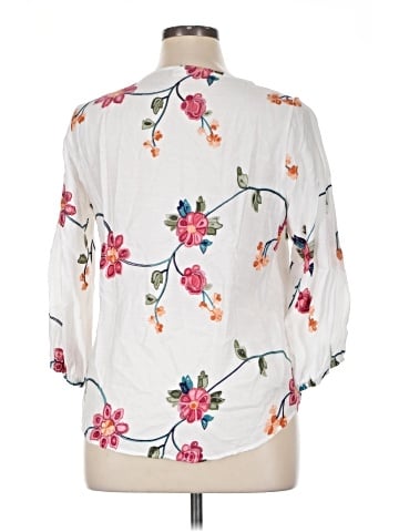 Kindred 3/4 Sleeve Blouse (view 2)