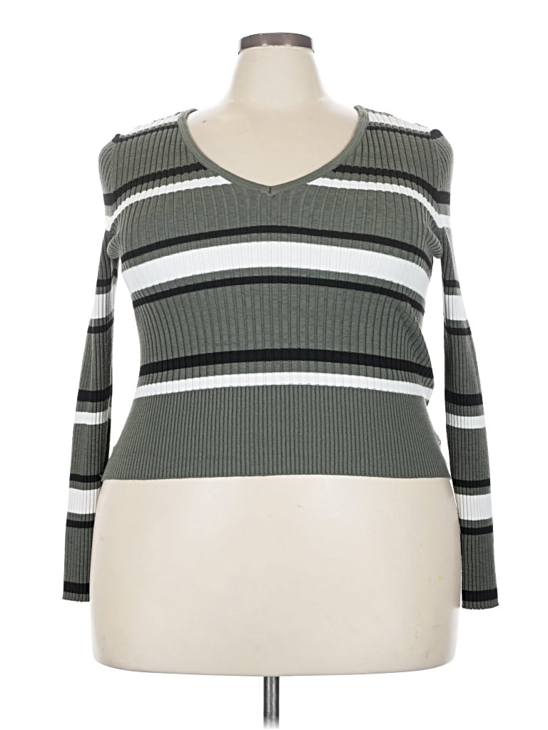 Pre-owned No Boundaries Pullover Sweater In Green