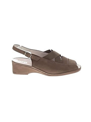 Ara Wedges (view 1)